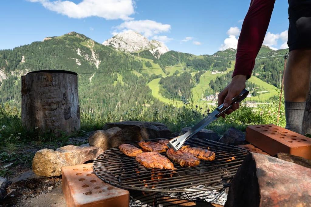 Villa Gemuetliche Huette In Den Bergen Sonnenalpe Nassfeld Esterno foto