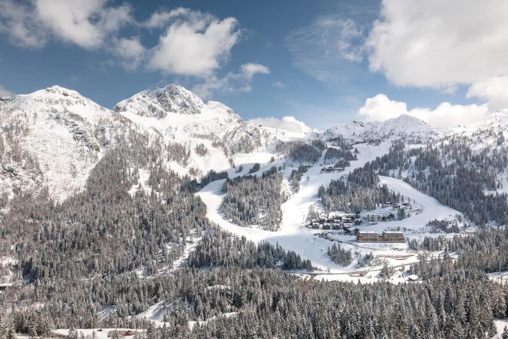 Villa Gemuetliche Huette In Den Bergen Sonnenalpe Nassfeld Esterno foto